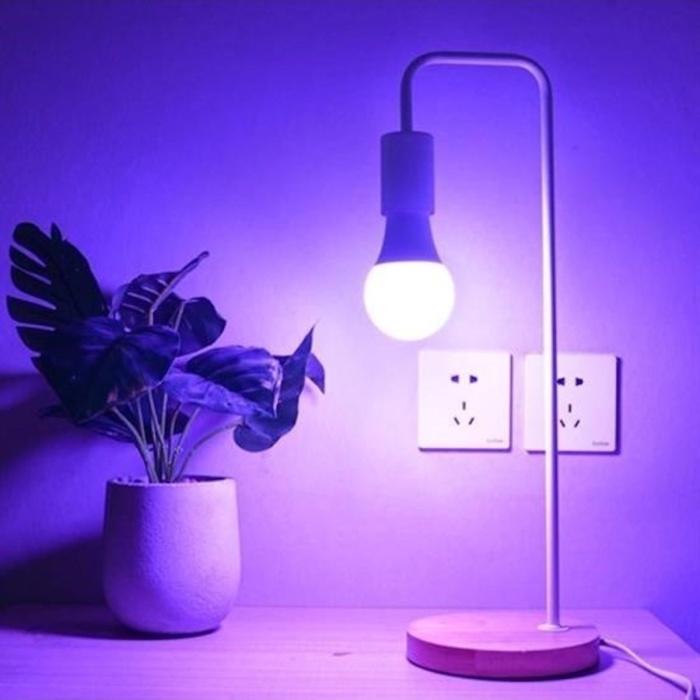 ® Yeni Ürün 9w Uzaktan Kumandalı 15 Farklı Renk Seçenekli Led Ampul